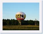 IMG_7101 * Another balloon taking off. * 1199 x 899 * (71KB)